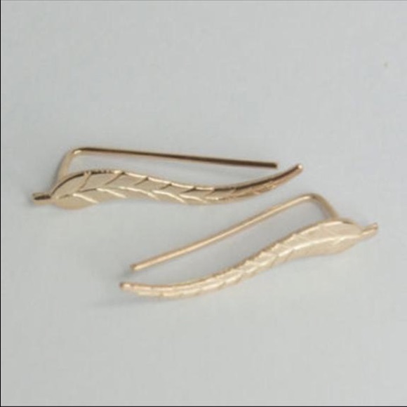 Gold Leaf Shape Cuff Earrings - Picture 3 of 4